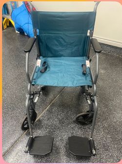 Folding Transport Wheelchair with Footrests