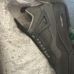 Jordan Retro 4’s