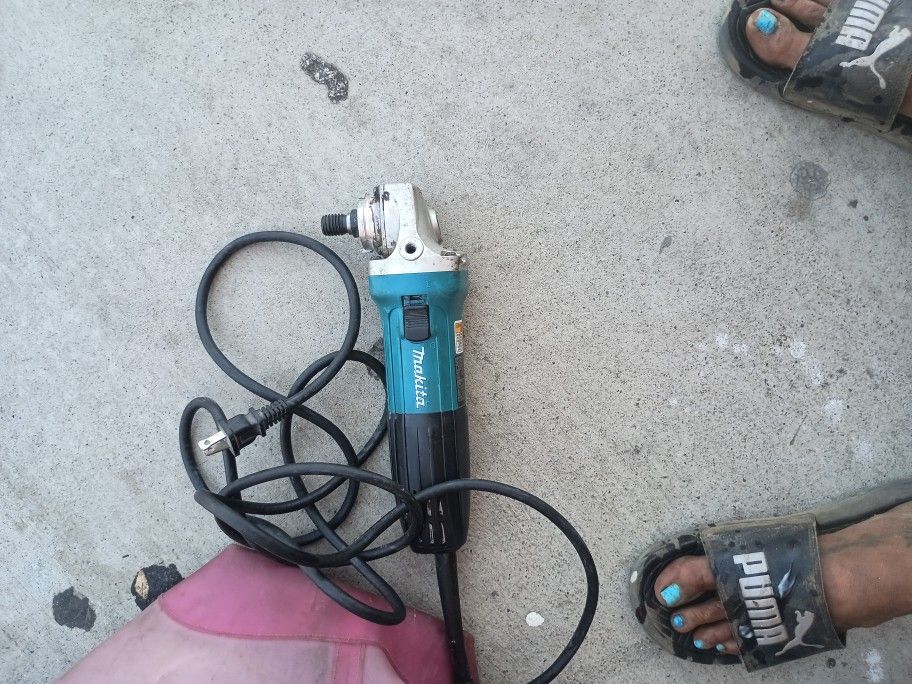 Makita Grinder GA4530