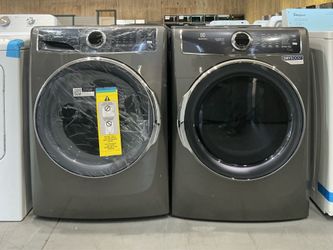 Electrolux 4.5 cu. ft. Washer w/Steam; 8.0 cu. ft. Vented Electric Dryer w/Steam