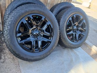2026 NEW OEM ORIGINAL TAKEOFFS CHEVY SILVERADO TRAIL BOSS 20 INCH TIRES BRIDGESTONE ALL-TERRAIN NEW 100 % DOT 0126 $ 1799