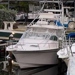 2003 GRADY WHITE 330 EXPRESS, 2017 YAMAHAS 300 HP “warranty” 250 Orig HOURS