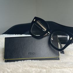 Fendi Cat eye sunglasses 🕶️☀️✨🕶️✨🌟🕶️💖