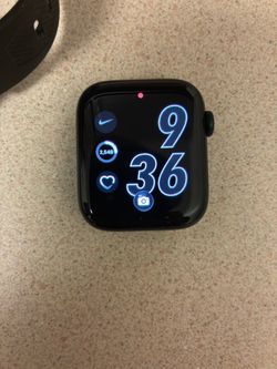 $150 OBO Apple Watch SE2 GPS and Cellular 44MM UNLOCKED FULLY