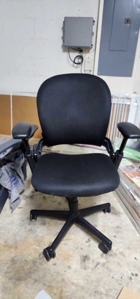 Black Gaming Desk Chair