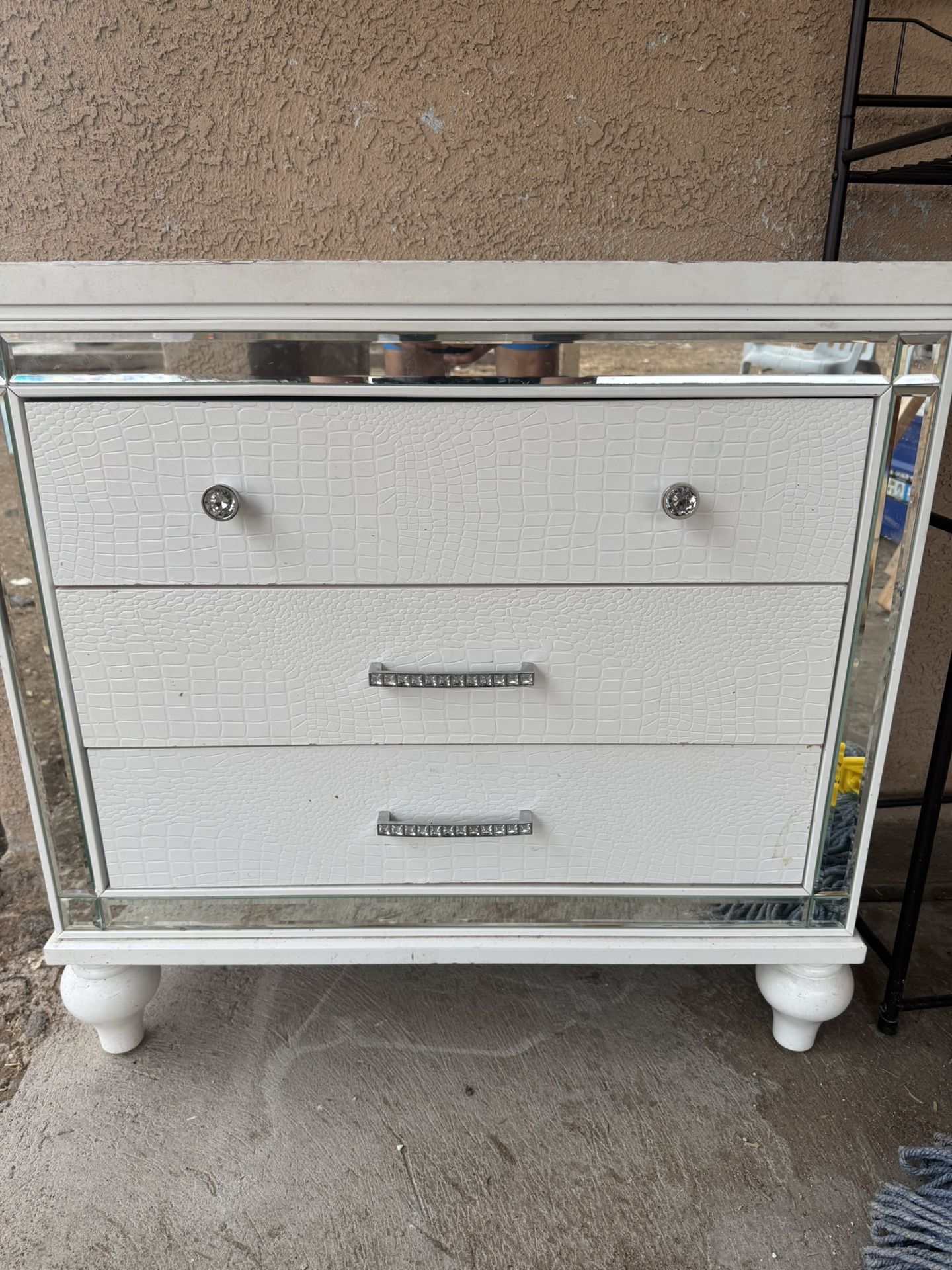Dresser/muevle 