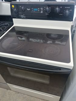 Whirlpool almond and black glasstop stove - Free delivery