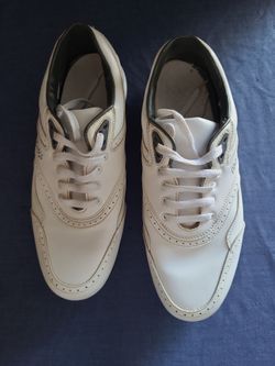 Mens golf shoes