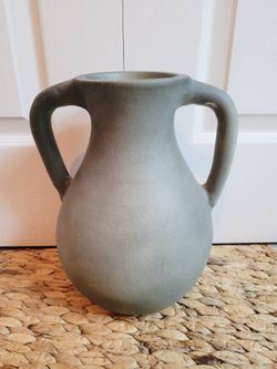 Home Goods 2026 Matte Green Heavy Pottery Amphora Vase.