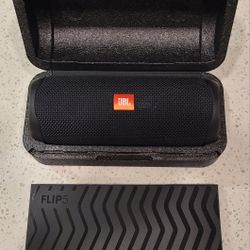 JBL Flip 5 in original box