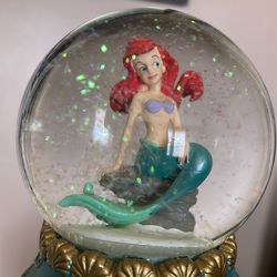 Disney, The Little Mermaid snow globe
