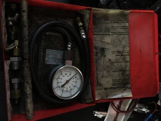 Snap on oil pressure gauge set MT37