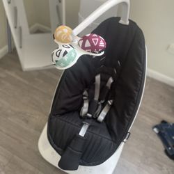 4moms MamaRoo Multi-Motion Swing 