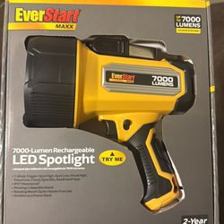 New EverStart Maxx 7000 Rechargeable Spotlight with Battery & Charger Waterproof