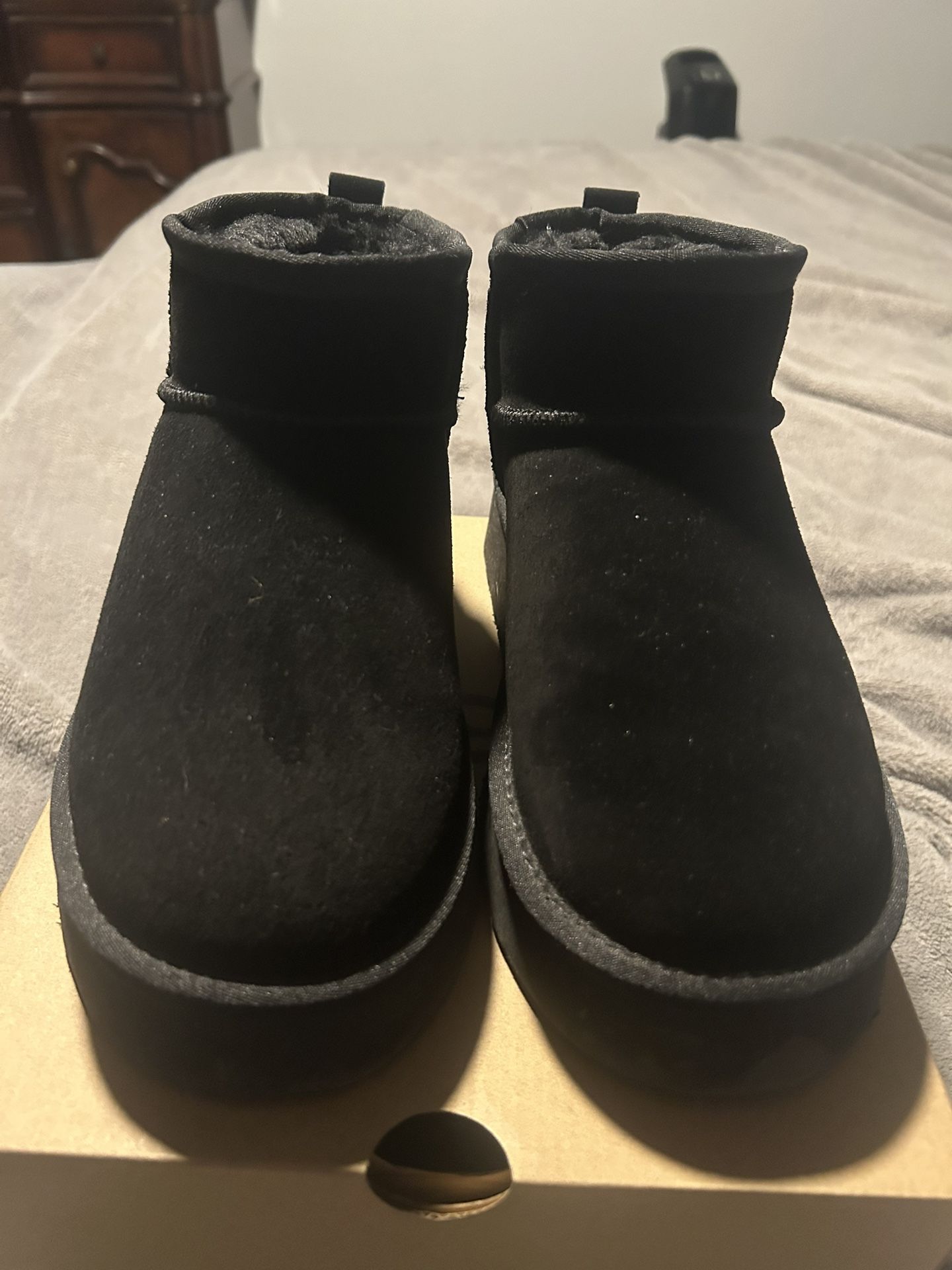 New Black Uggs