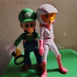 Luigi and Princess Peach Action Figures (Mario)