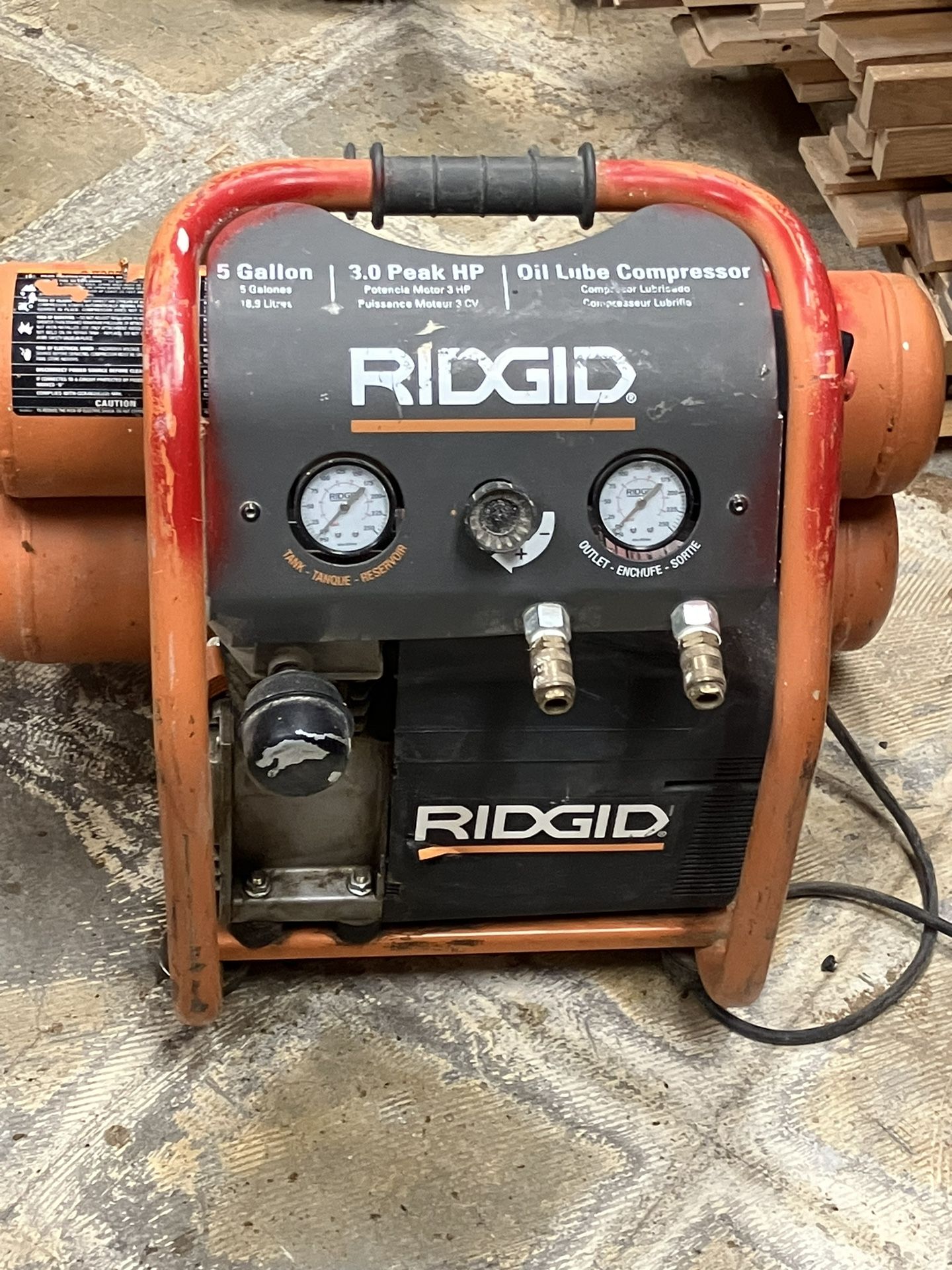 Ridgid 5 Gallon Oil Filled Compressor