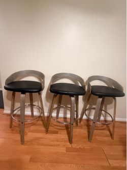 Set of 3 Swivel Bar Stools