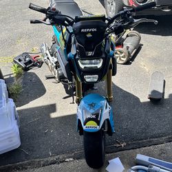 2017 Honda Grom (fully Stunted Out )