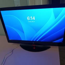 Monitor 32 