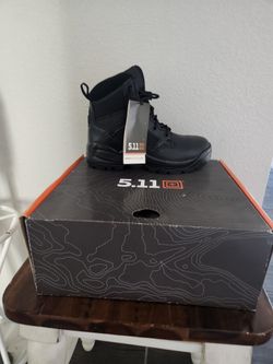 Brand new 511 tactical boots size 8
