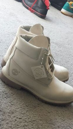 Size 9 timbs