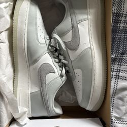 MENS NIKE AIR FORCES