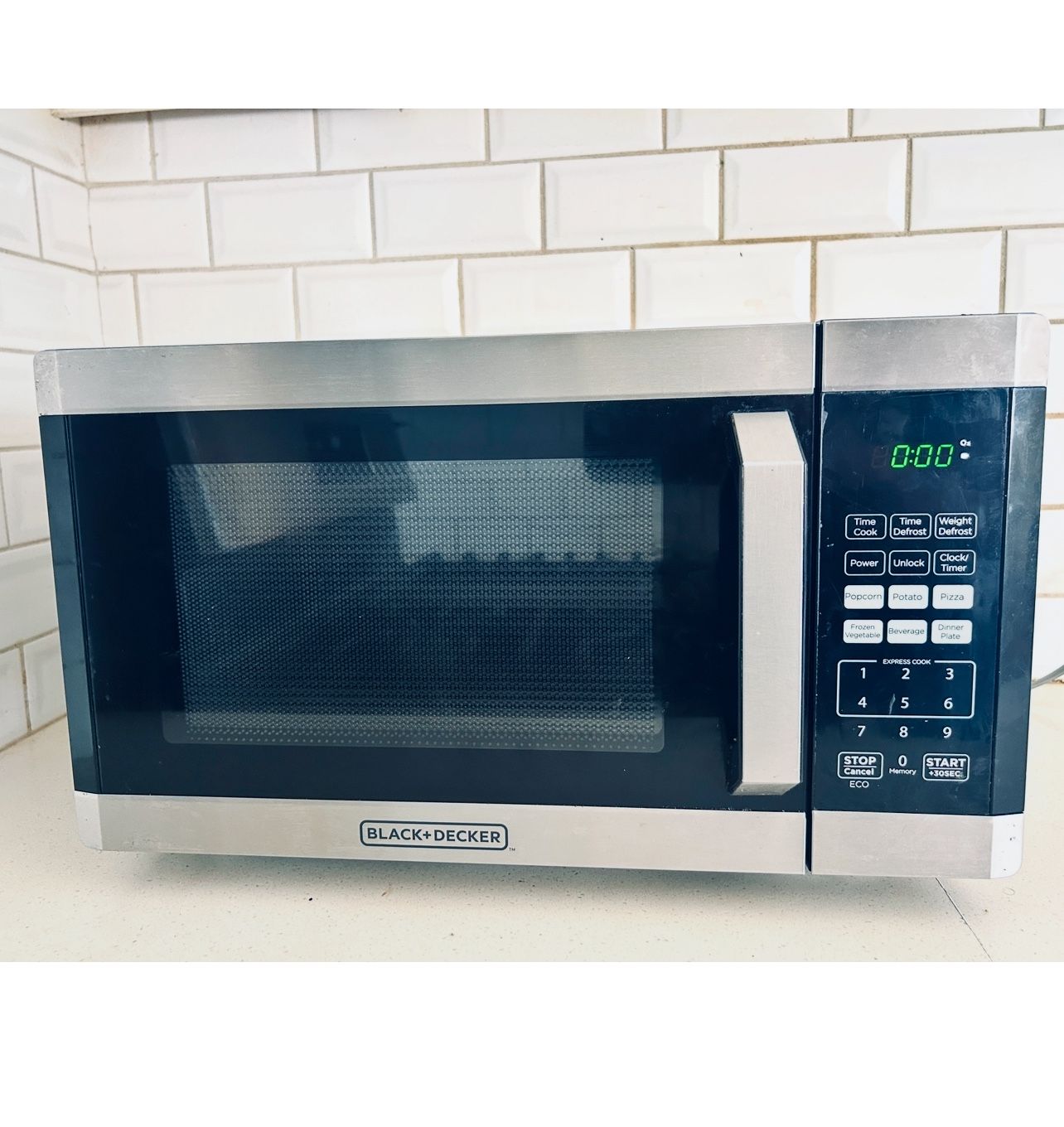 🖤 BLACK+DECKER Stainless Steel Microwave – Like New! ⚡️