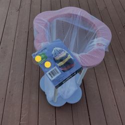 Girls Laundry Basket - Flower Rim