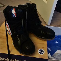 Timberland 6in. East Vs West Sz. 7