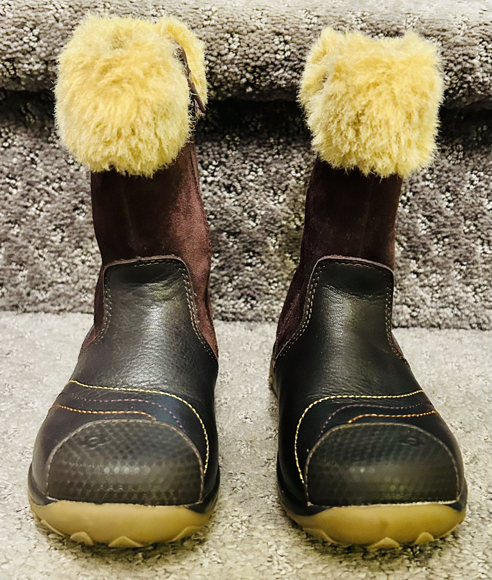 Clark’s Brown Leather & Suede Zipper Winter Boot