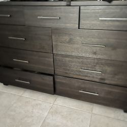 Bedroom Cal king bed Set 