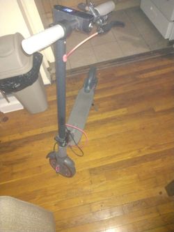 Electric scooter works perfect looking to sell now