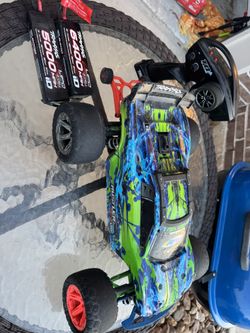 Traxxas Rustler 4x4