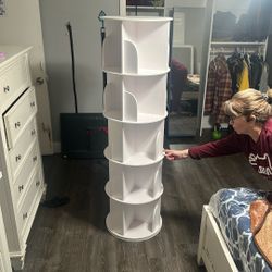 Spinning Book Shelf