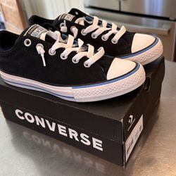 Converse All Star Chuck Taylor Kids Size 6 New In Box