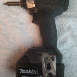 Makita Drill 18 Volt Lithium Ion 5.0 Ah With Battery Pack