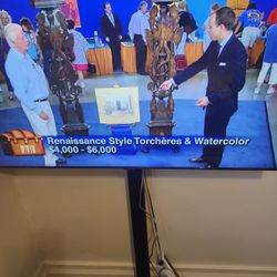55" Samsung CRYSTAL UHD SMART Tv With Stand