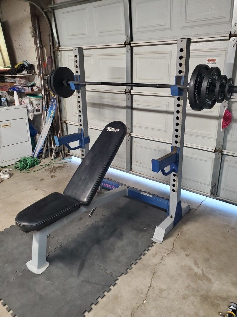 Fitness Gear Pro Olympic Weight Bench With Squat Rack & Olympic Weights & bar. 175lbs All Together Read Description