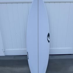 5’11 Sharpeye Surfboard New