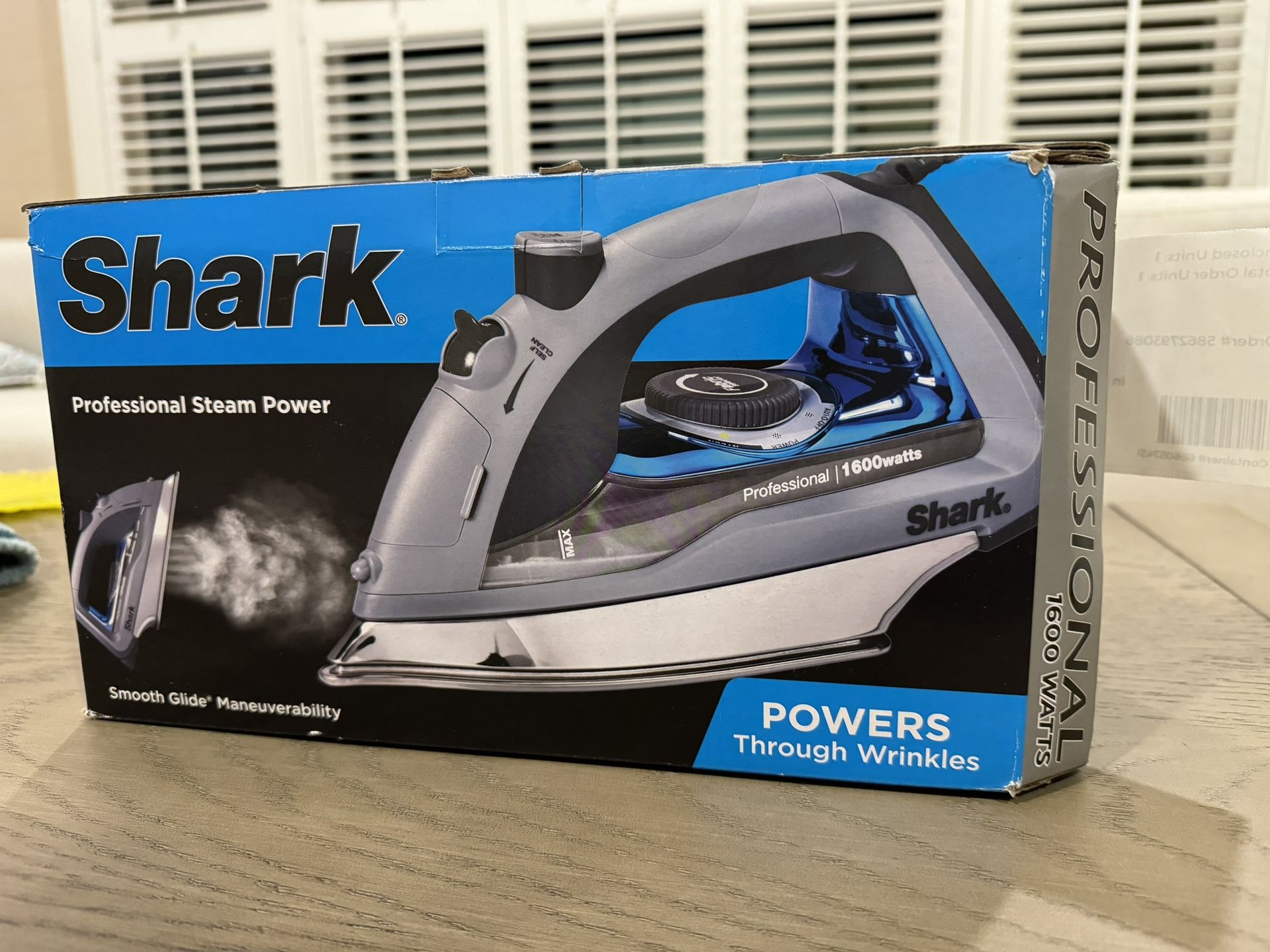 Brand New Shark GI405 PowerPress Clothes Iron