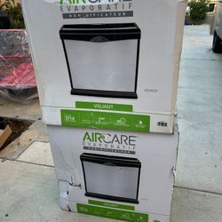 2 new Aircare evaporative humidifier valiant asking $80 each thanks