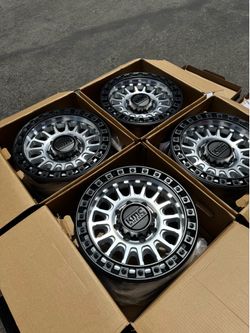 KMC KM552 IMS 8x180 18” Machined with Black Lips Wheels