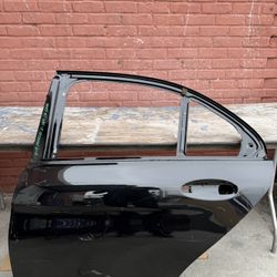 2016-2018-2020 Mercedes C-class C300 rear door LH