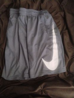 Youth Nike men's medium shorts