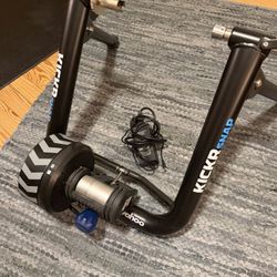 Wahoo Kickr Snap Bike Trainer 