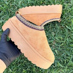 Women’s Brown Platform Mules Olivia & Kate NY Size 8.5W Nuevos Tenis