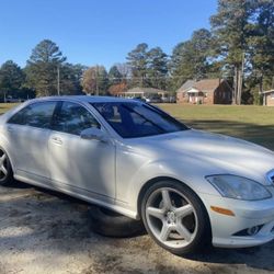 2009 Mercedes S550 - Parts 