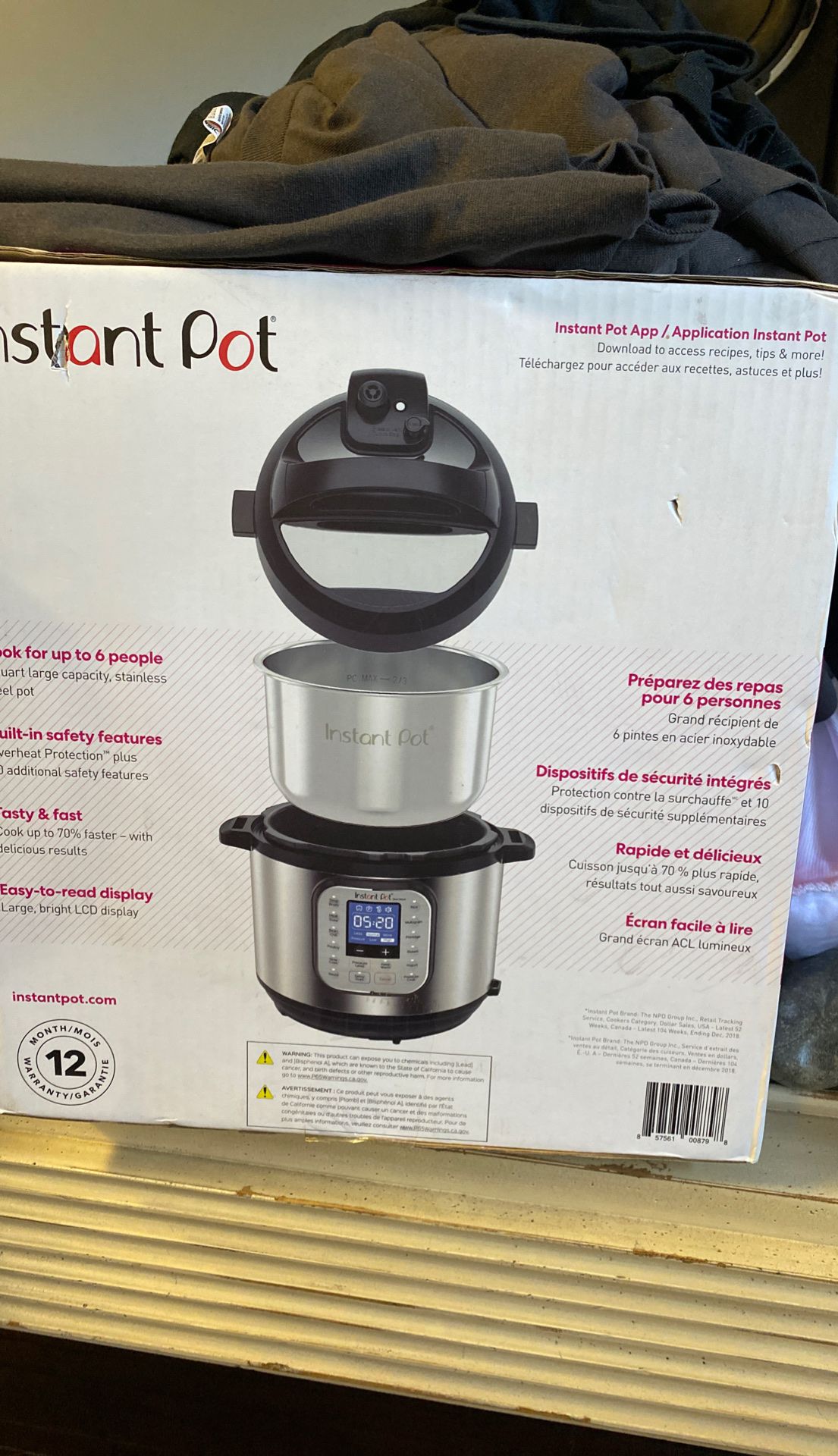 Instant pot Pressure cooker brand new never opened