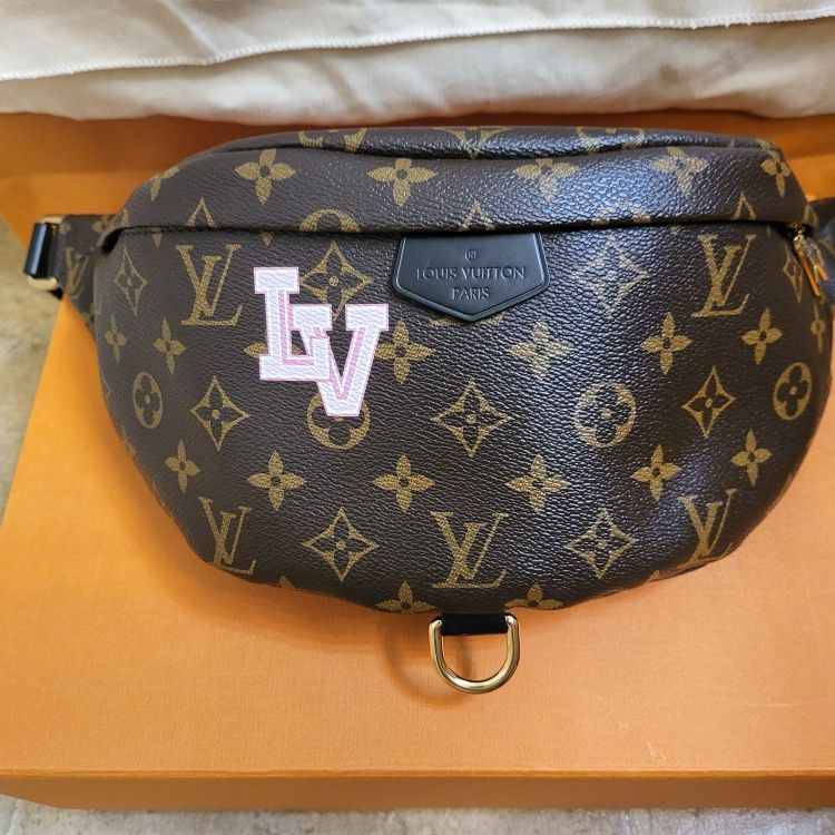 Louis Vuitton Berkeley Handbag for Sale in Portland, OR - OfferUp
